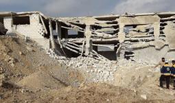 إحدى الأبنية المدمَّرة بريف إدلب نتيجة القصف الجوي - الدفاع المدني