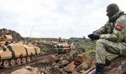 تبادل الجيش التركي القصف في محور العمليات العسكرية غربي حلب في سوريا