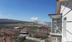 دخان يتصاعد من مكان الانفجار في أنقرة