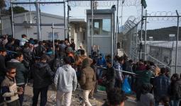 يقيم أكثر من 38 ألف طالب لجوء حالياً في مخيمات اليونانية
