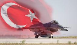 طائرة حربية تركية