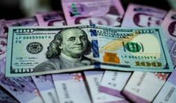 انهيار متواصل لسعر صرف الليرة السورية مقابل الدولار