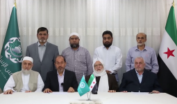 رئيس المجلس الإسلامي السوري برفقة عدد من الأعضاء
