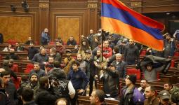 استمرار الاحتجاجات في أرمينيا رفضا لاتفاق السلام مع أذربيجان