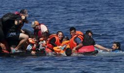 المهاجرين كانوا على متن قاربين من المطاط