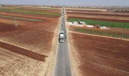 شاحنات محملة بالمساعدات تدخل إلى إدلب