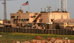 القاعدة العسكرية الأمريكية في حقل العمر النفطي شرقي سوريا