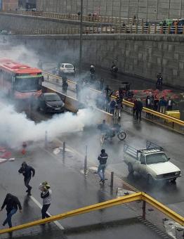 طالت الاحتجاجات العديد من المدن الإيرانية عقب رفع السلطات سعر الوقود