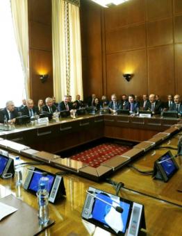 اجتماعات اللجنة الدستورية تم تأجيلها أكثر من مرة عقب انسحاب وفد النظام