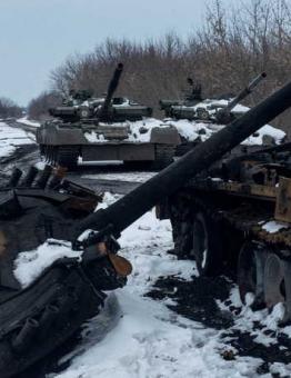 دبابات روسية مدمرة في أوكرانيا