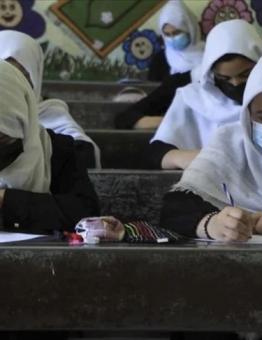 طالبان تحظر تعليم النساء في أفغانستان
