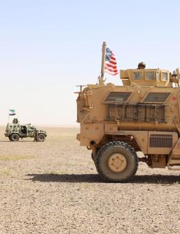 جيش سوريا الحرة يسير دورية مشتركة مع القوات الأمريكية