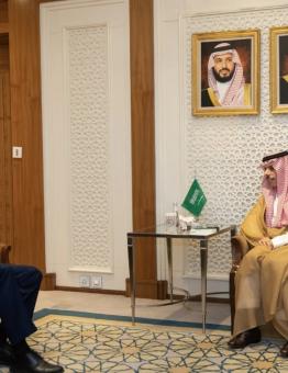وزير الخارجية السعودي فيصل بن فرحان يبحث مع المبعوث الأممي غير بيدرسون مستجدات الحل السياسي في سوريا.jpeg