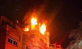 حريق داخل مبنى في غزة