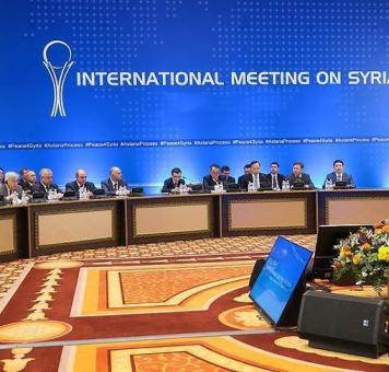 جانب من اجتماعات الحوار بين الأطراف السورية في أستانة