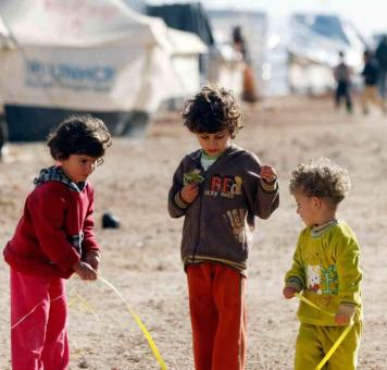 أطفال سوريين