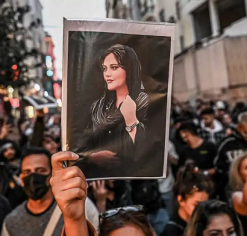 احتجاجات في إيران عقب مقتل مهسا أميني