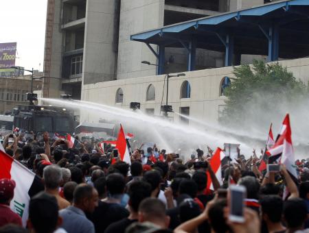 يشهد العراق موجة احتجاجات متصاعدة مناهضة للحكومة