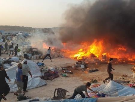 مخيمات النازحين في إدلب تفتقد لأدنى مقومات الحياة