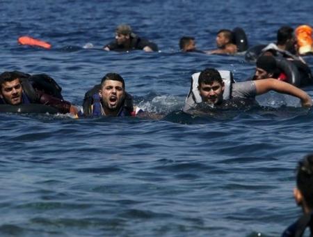 غرق لاجئين في المتوسط