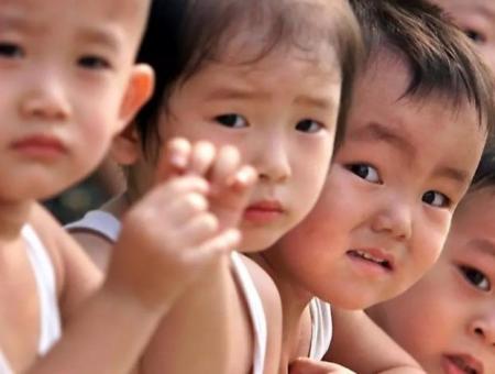 أطفال صينيين