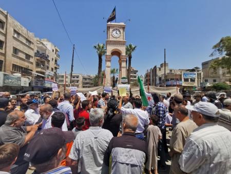 مظاهرة ضد هيئة تحرير الشام في إدلب