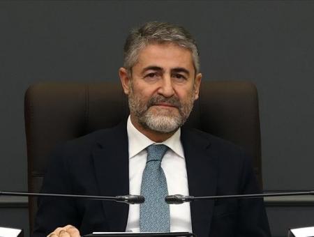 وزير الخزانة والمالية التركي
