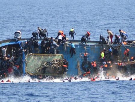 السلطات الإيطالية تعمدت إغفال تحذير حول تعرض القارب للغرق