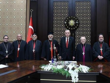 اللقاء جرى بشكل مغلق في المجمع الرئاسي في أنقرة