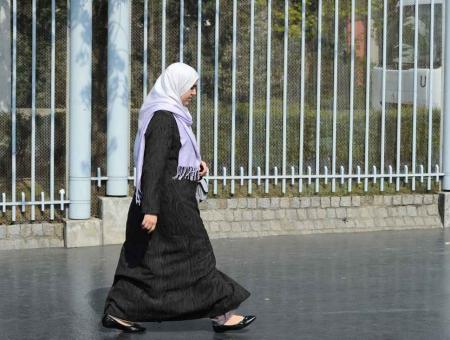 تتعرض النساء المحجبات في تركيا للمضايقات