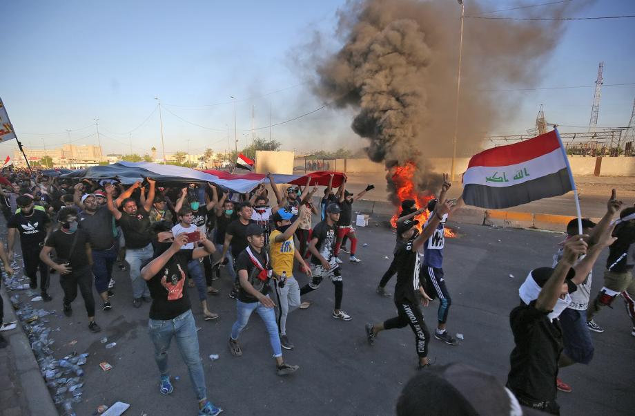 استخدمت القوات العراقية قنابل مسيلة للدموع وصفت "بالقاتلة"
