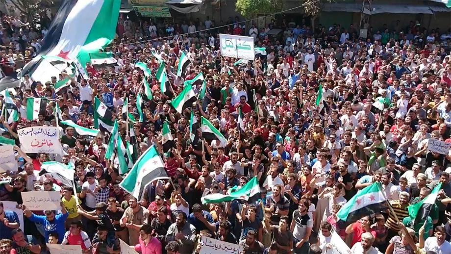 مظاهرة سابقة في كفرنبل - إدلب.