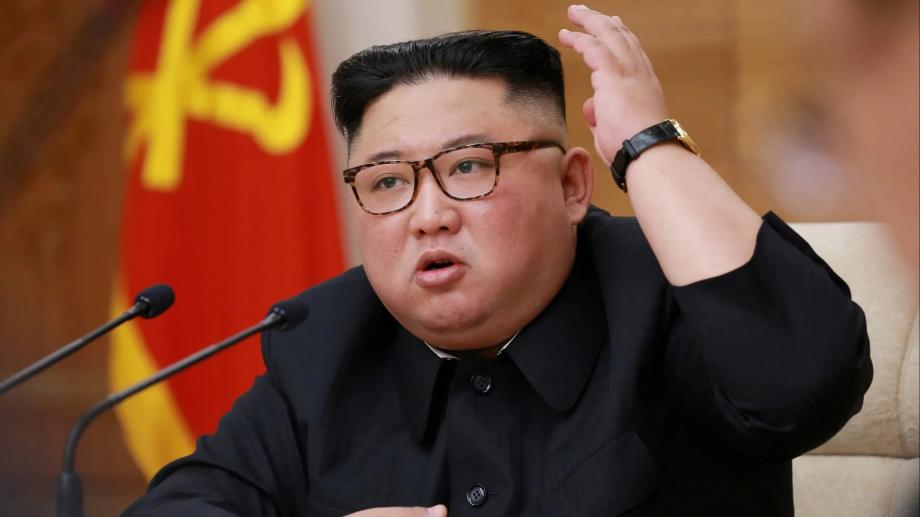كوريا الشمالية تحرص على تجنب الفيروس بأي ثمن ، وتعزل أي شخص سافر إلى الصين