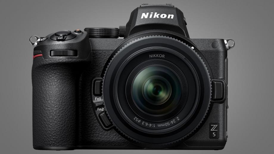 كاميرا "نيكون Z 5" ستكون متاحة في نهاية شهر آب/أغسطس
