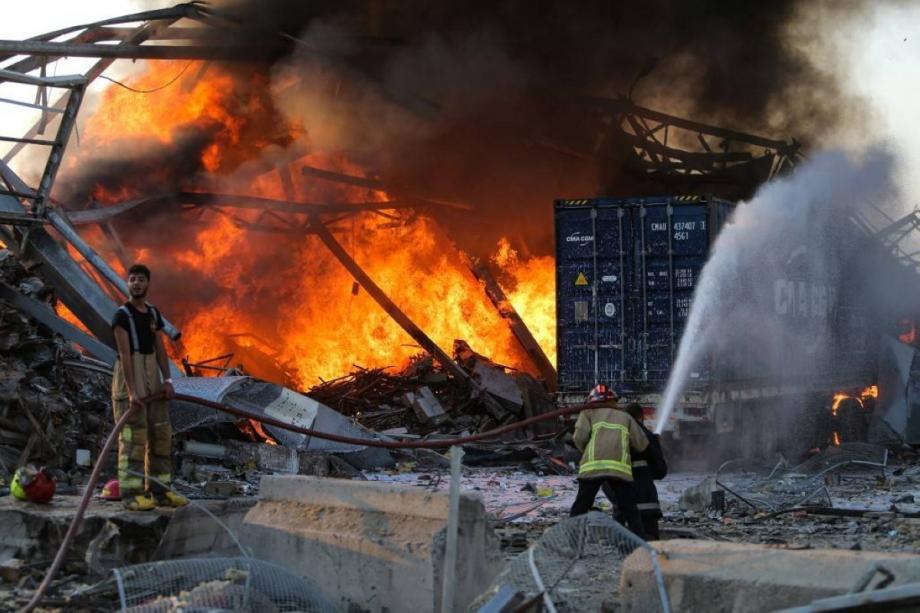 آثار حريق مرفأ بيروت