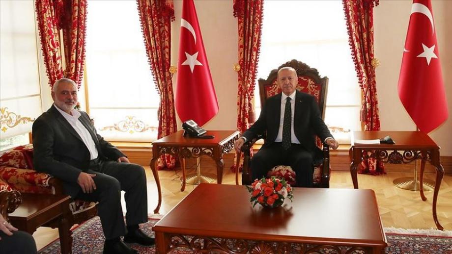 هنية وأردوغان خلال لقاء سابق