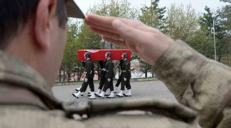 جنازة أحد الجنود الأتراك مؤخراً