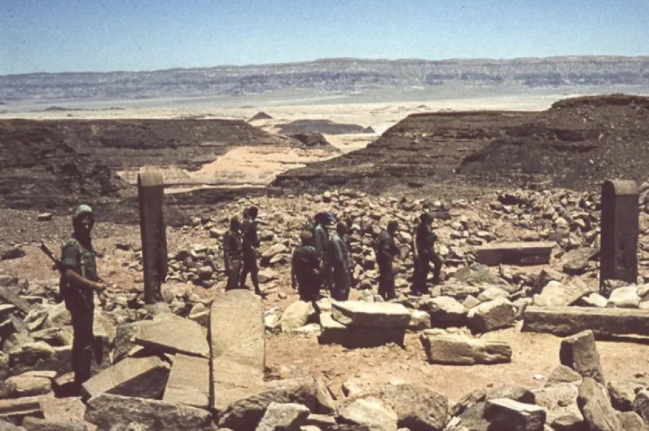 صورة تكشف سرقة إسرائيل لآثار مصرية قبل 50عاماً