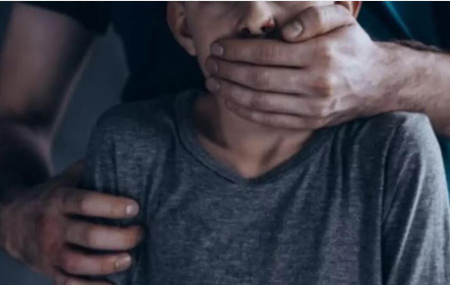 طفل سوري يتعرض للاغتصاب