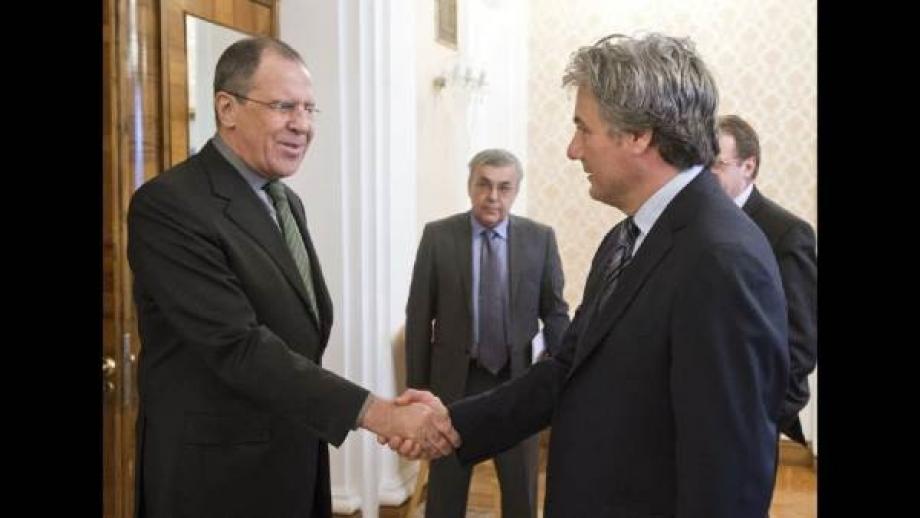 العميد مناف طلاس ووزير الخارجية الروسي سيرغي لافروف