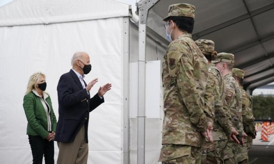 الرئيس الأمريكي "بايدن" مخاطباً جنود في الجيش