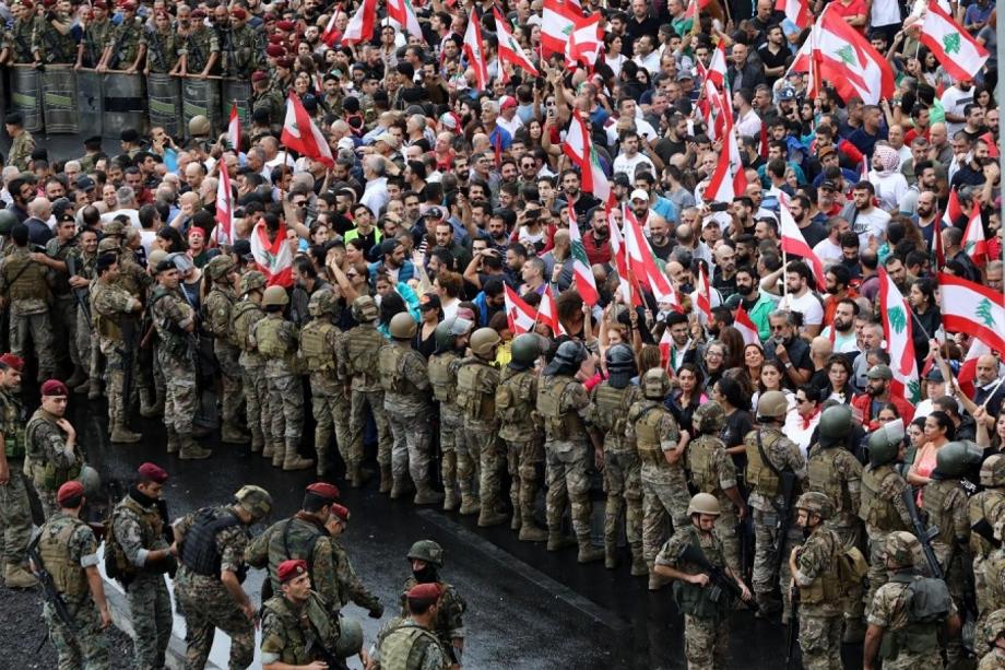 إحدى التظاهرات الشعبية في لبنان مؤخراً