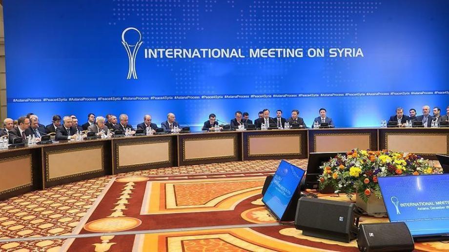 جانب من اجتماعات الحوار بين الأطراف السورية في أستانة
