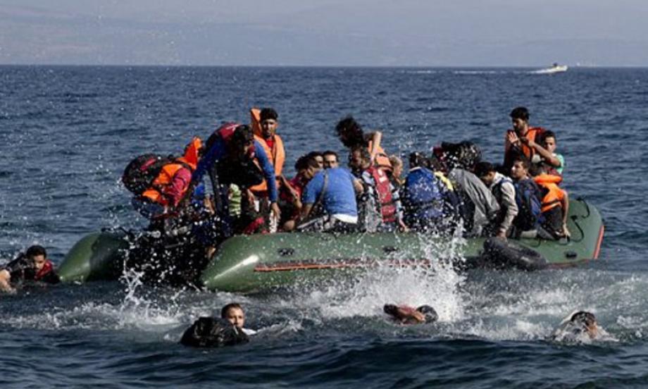 مهاجرين في البحر المتوسط (صورة أرشيفية)