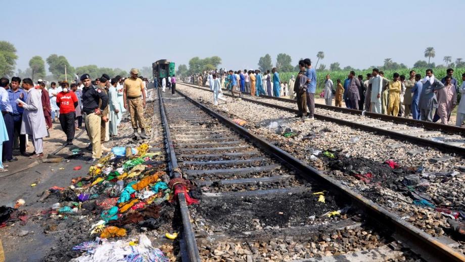 حادث قطار في باكستان