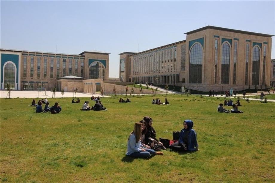 جامعة "أنقرة بيلدرم" التركية