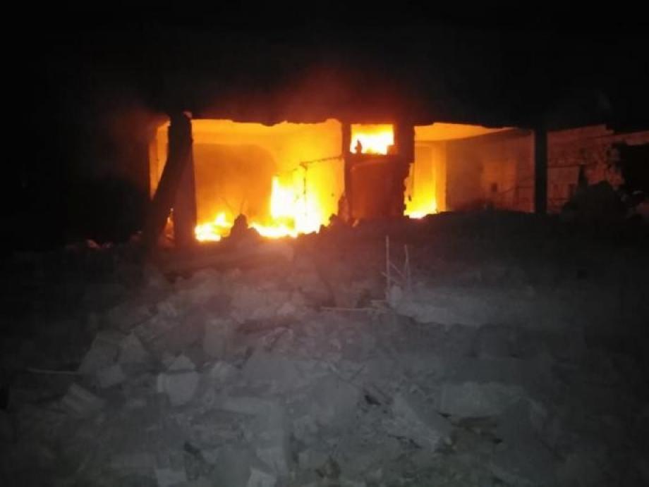 ميليشيا "الفيلق الخامس" تحرق منزلاً في بلدة المتاعية شرقي درعا