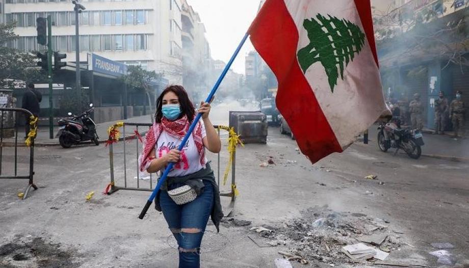 يعاني لبنان من أزمة اقتصادية خانقة