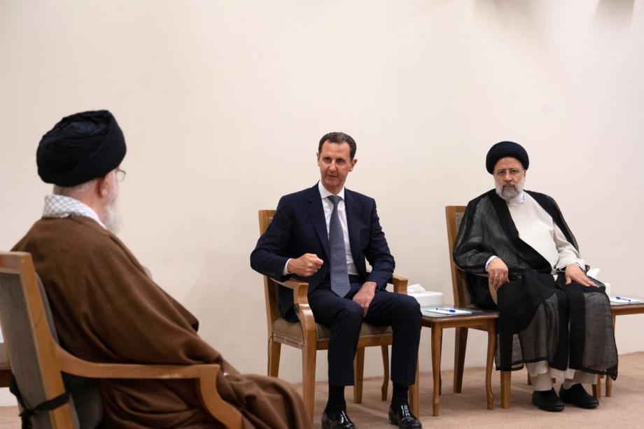 بشار الأسد خلال زيارة إيران
