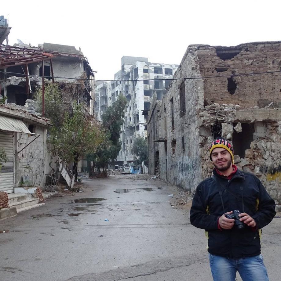 الناشط فادي صيرفي في حي القابون الدمشقي